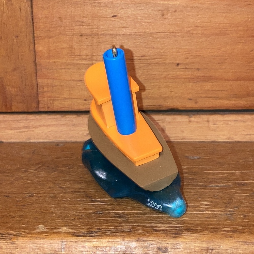 “Scuffy the Tugboat” 2000 Hallmark Ornament - Picture 4 of 10